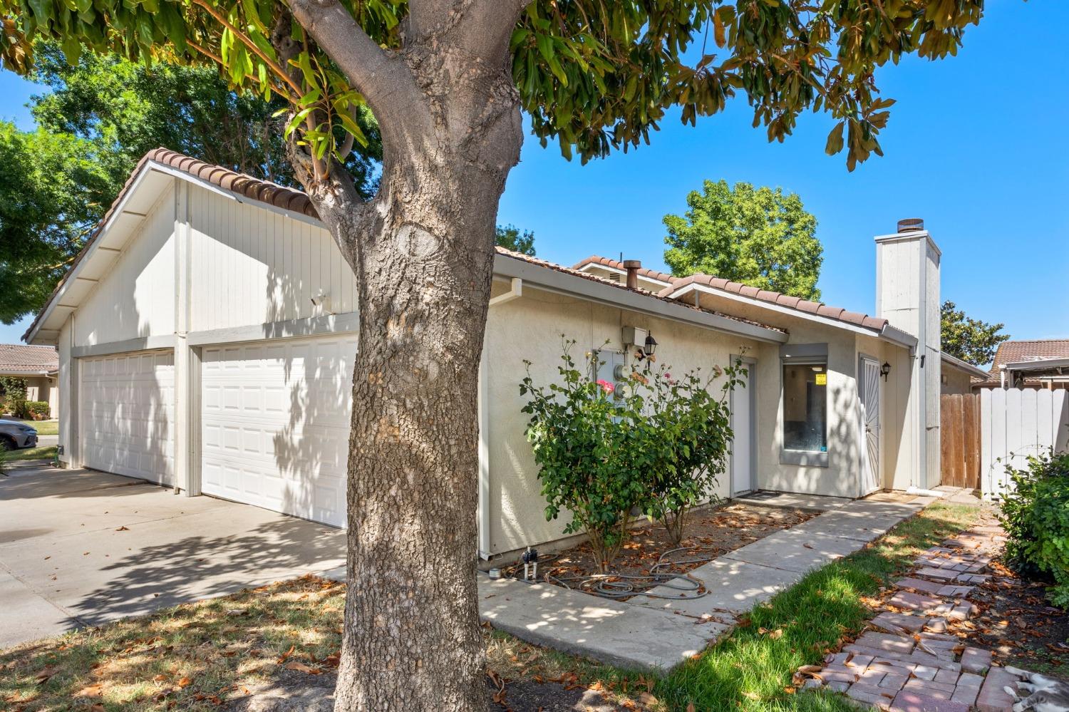 6934 Village Green Drive 21