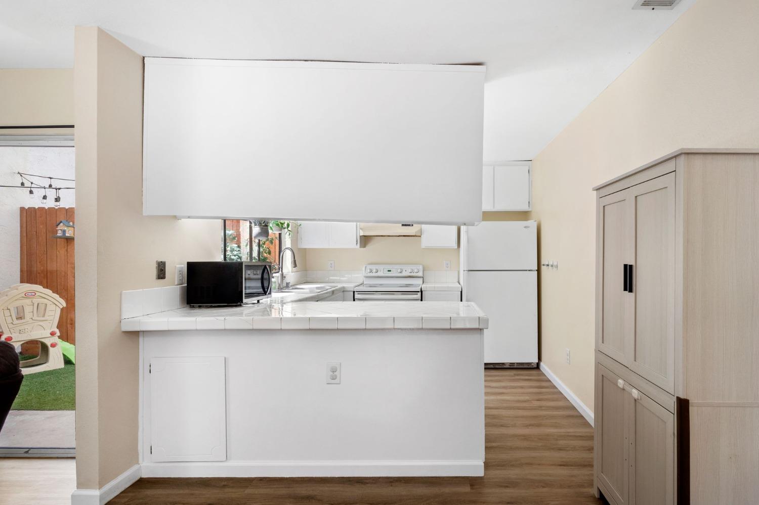 6934 Village Green Drive 21