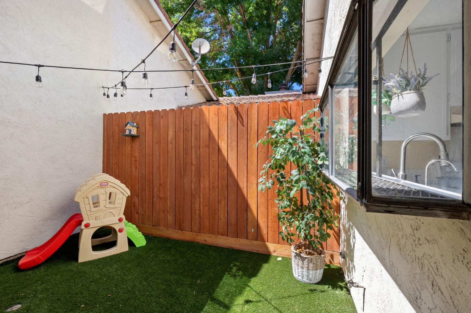 6934 Village Green Drive 21