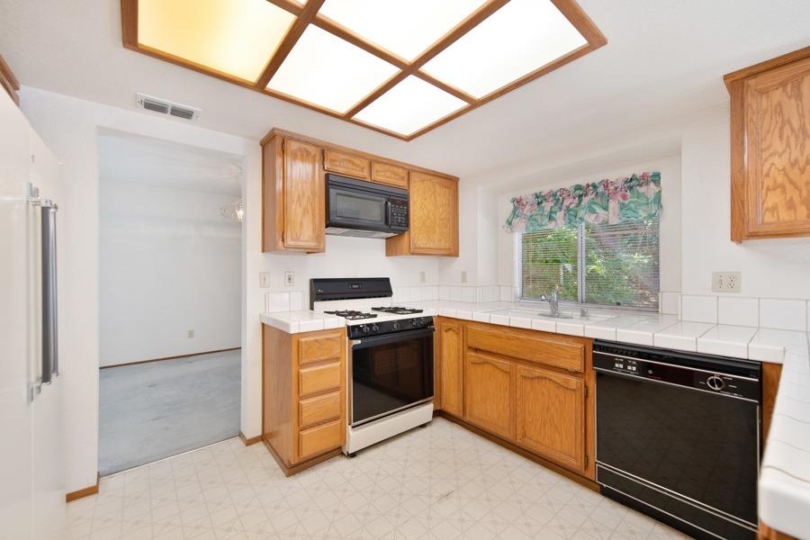 3716 Pine Hollow Way