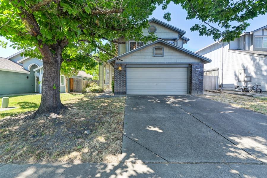 3716 Pine Hollow Way