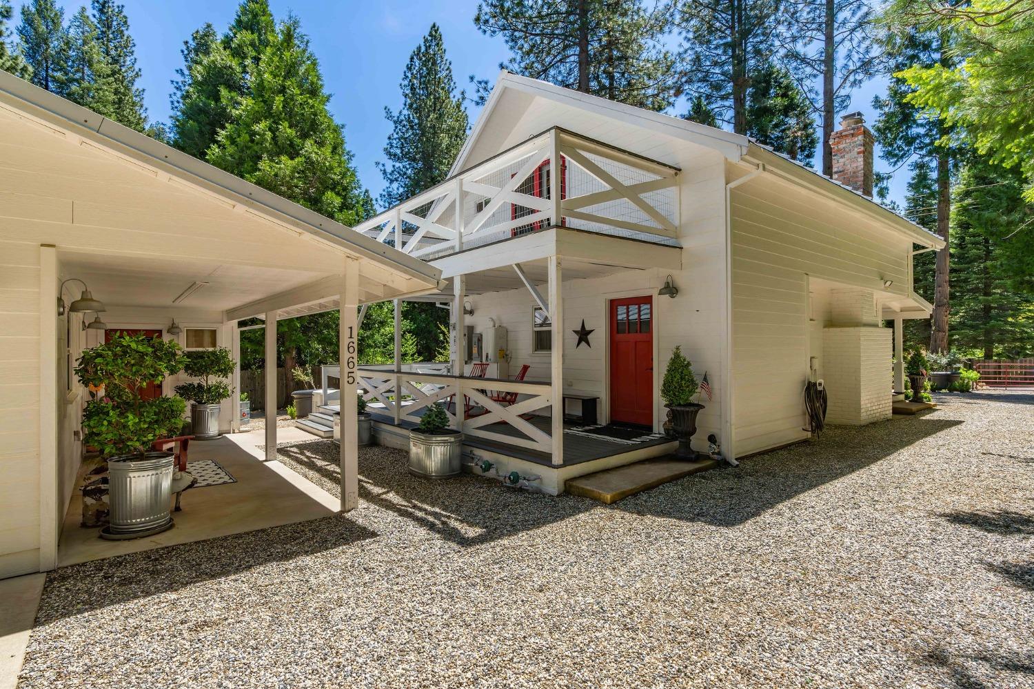 1665 Lili Valley Circle