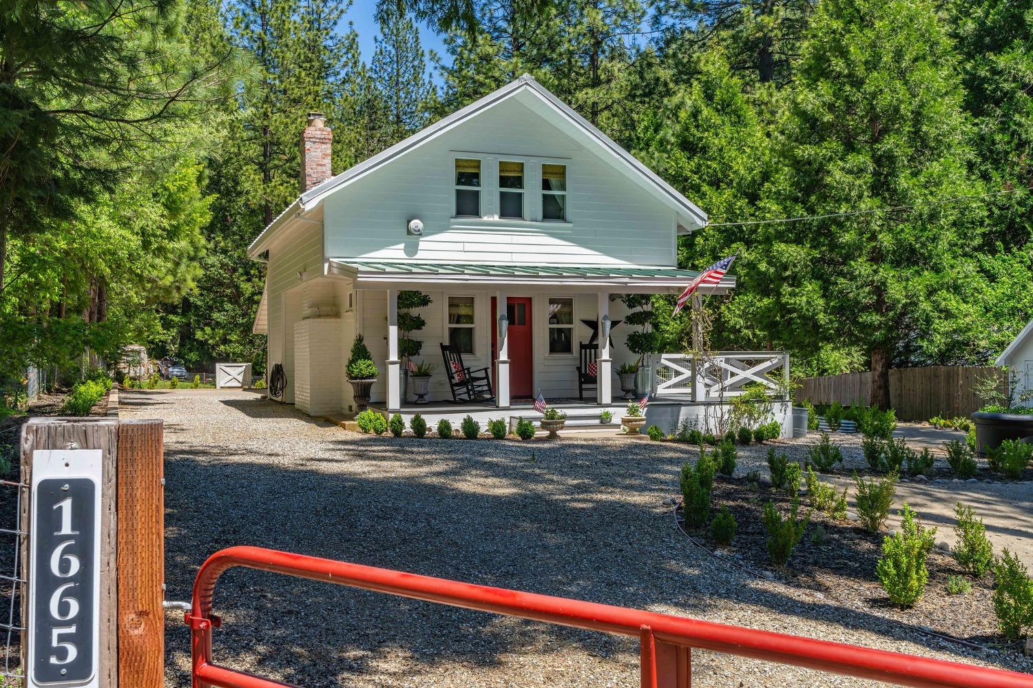 1665 Lili Valley Circle