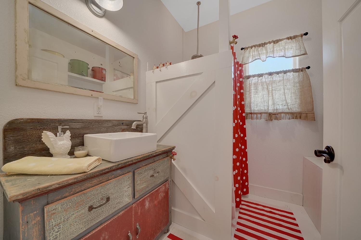 1665 Lili Valley Circle