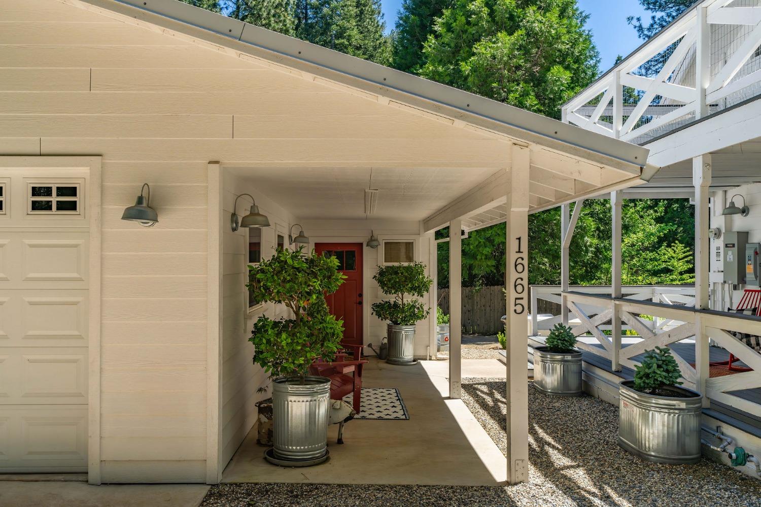 1665 Lili Valley Circle