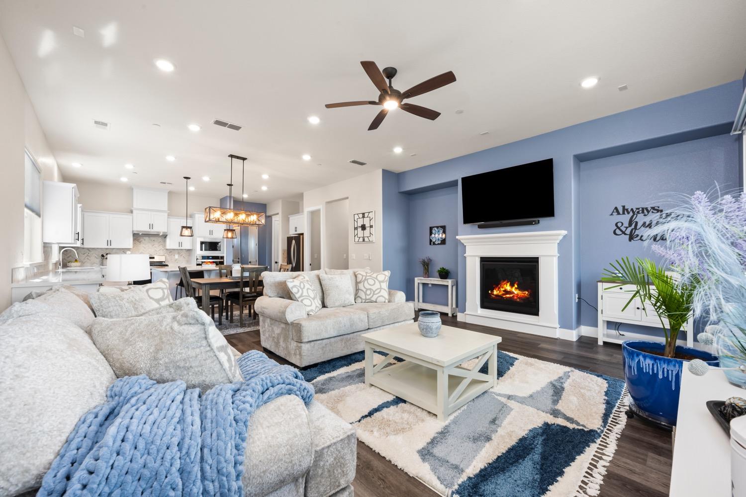 3048 Glacier Bay Way