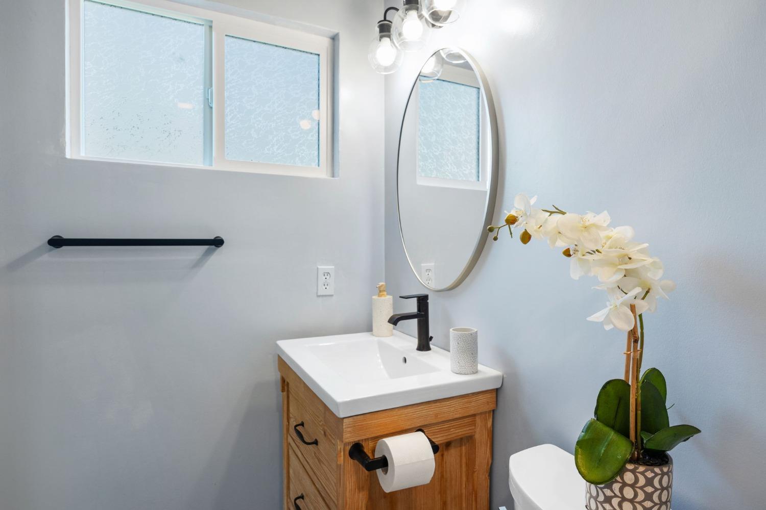 9758 Beachwood Drive