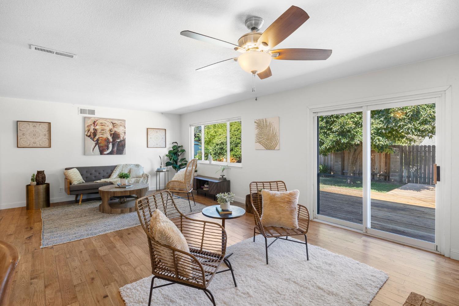 9758 Beachwood Drive