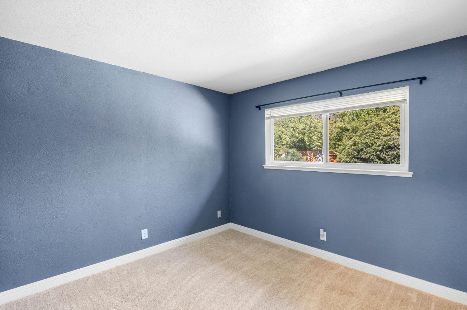 9758 Beachwood Drive