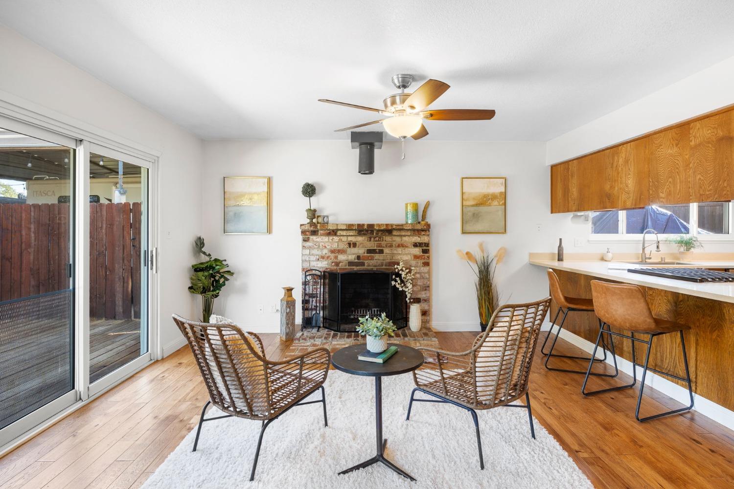 9758 Beachwood Drive