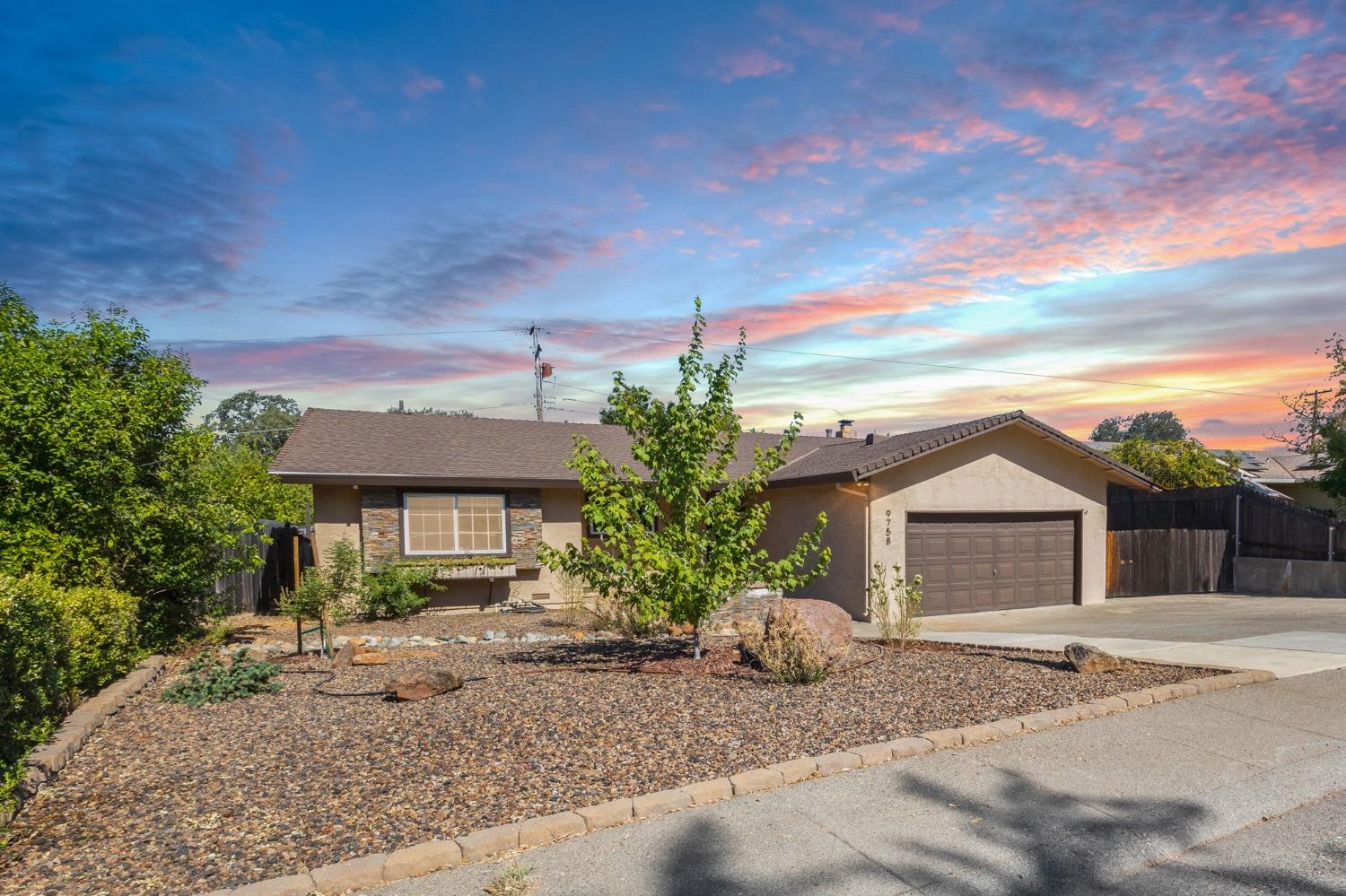 9758 Beachwood Drive