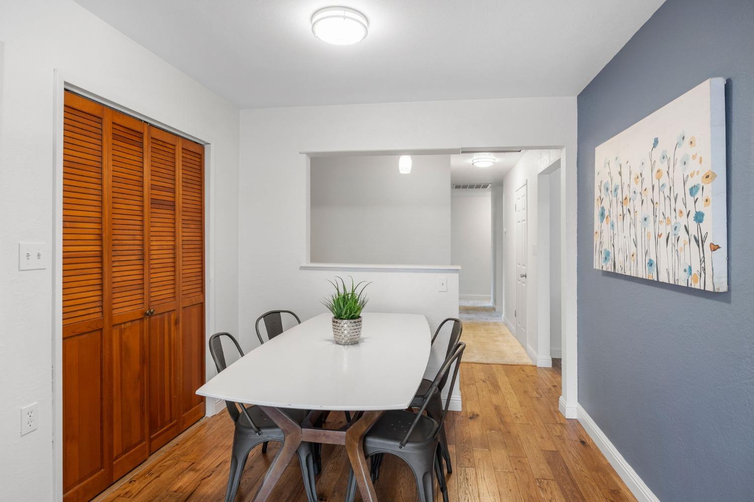 9758 Beachwood Drive