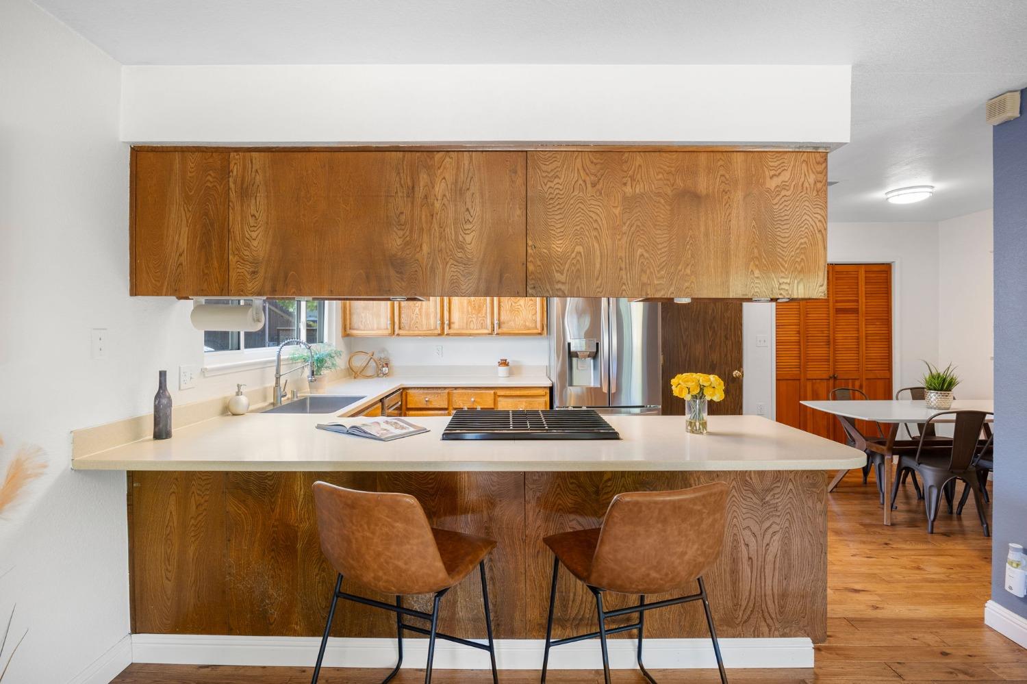 9758 Beachwood Drive