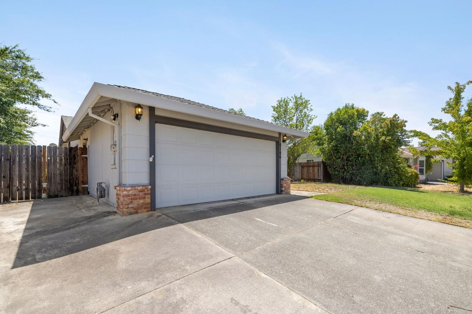 8106 Warmuth Court