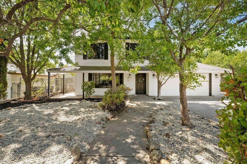 6013 Hillsdale Boulevard