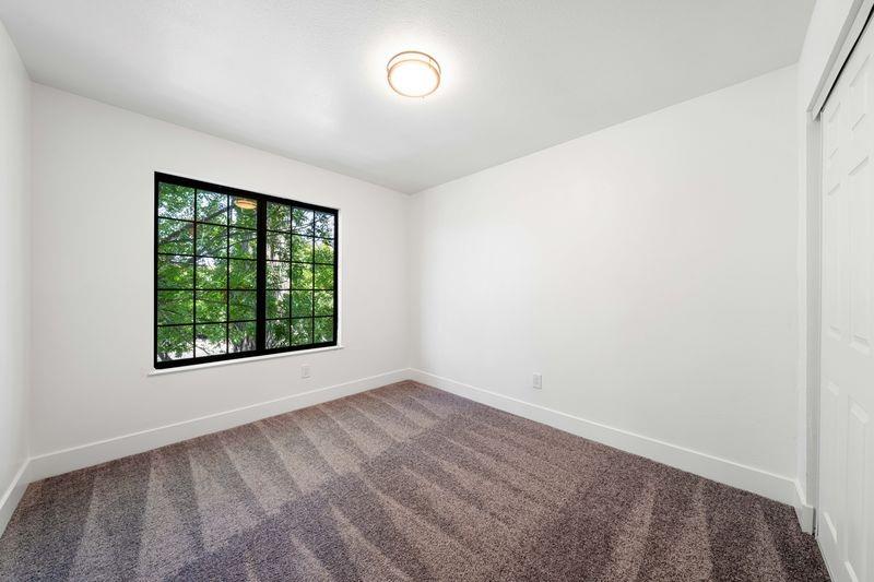 6013 Hillsdale Boulevard