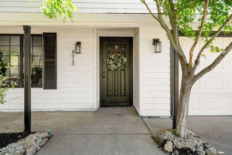 6013 Hillsdale Boulevard