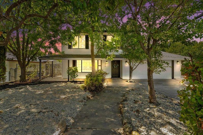 6013 Hillsdale Boulevard