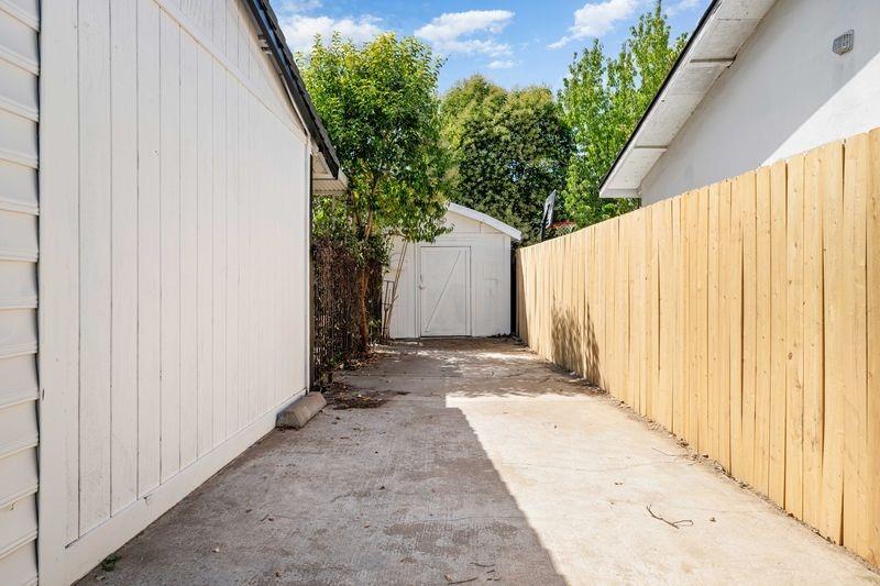 6013 Hillsdale Boulevard