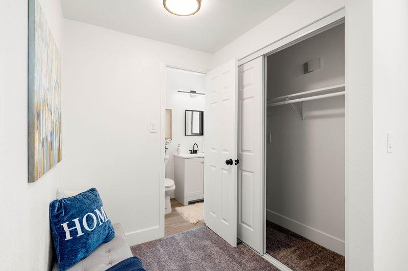 6013 Hillsdale Boulevard