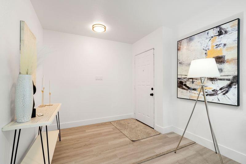 6013 Hillsdale Boulevard