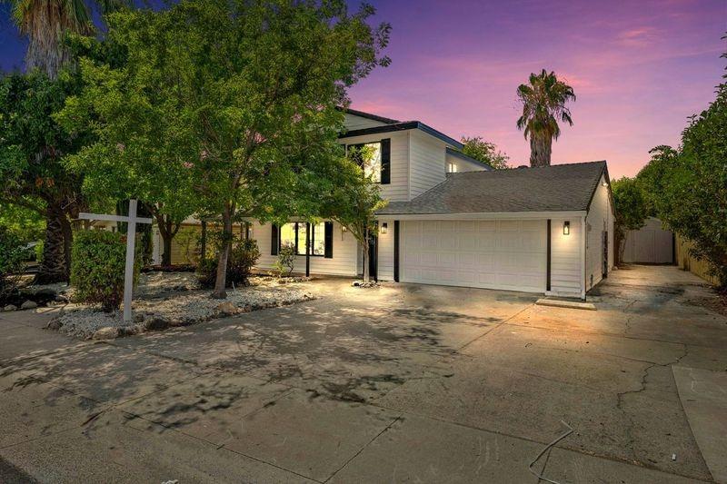 6013 Hillsdale Boulevard