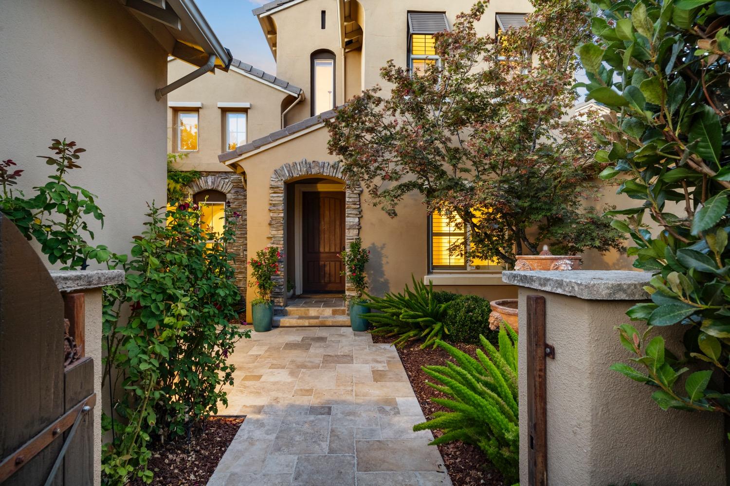 3975 Royal Troon Drive