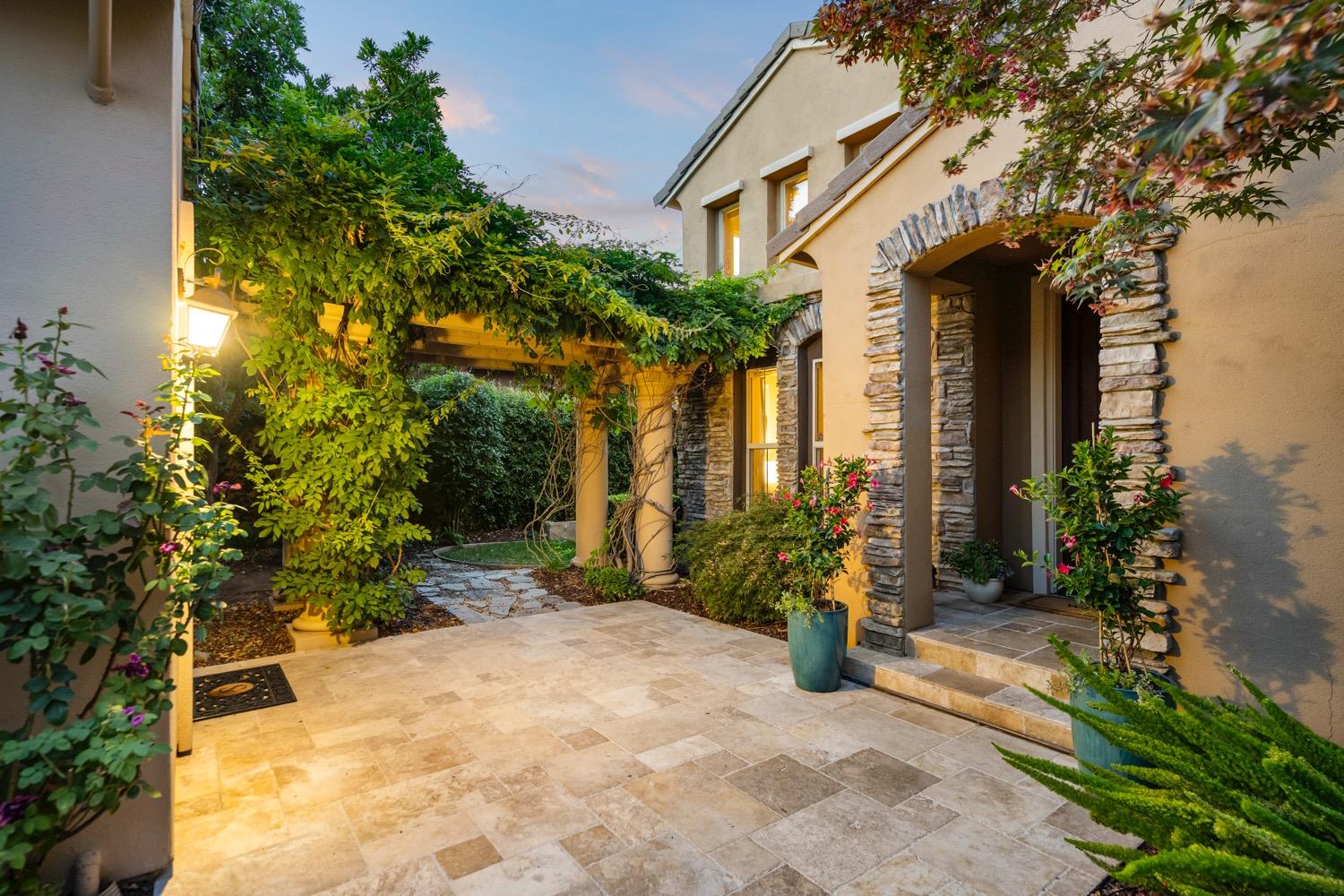 3975 Royal Troon Drive