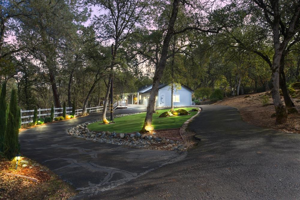 4940 Grandview Court