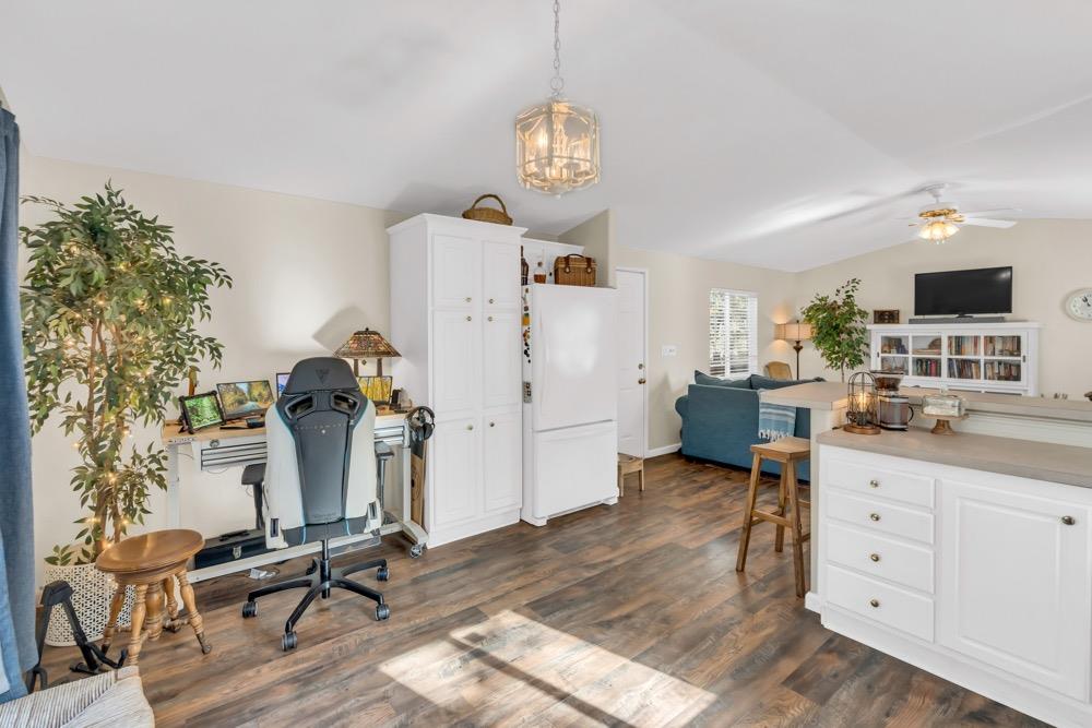 4940 Grandview Court