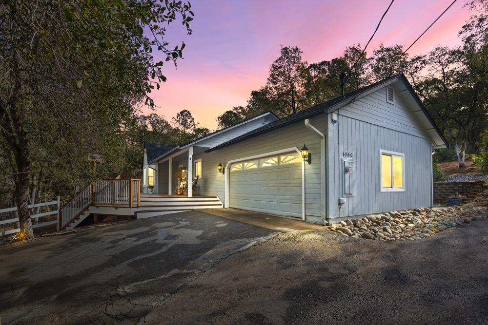 4940 Grandview Court