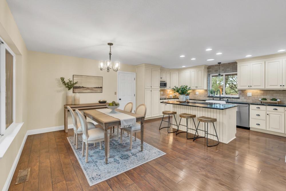 4940 Grandview Court