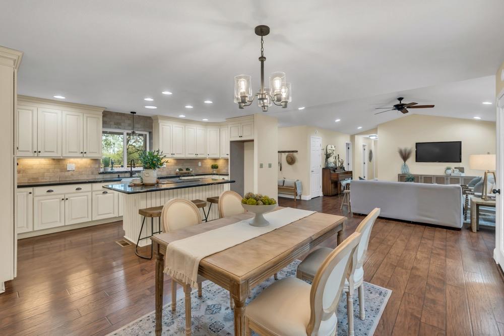 4940 Grandview Court