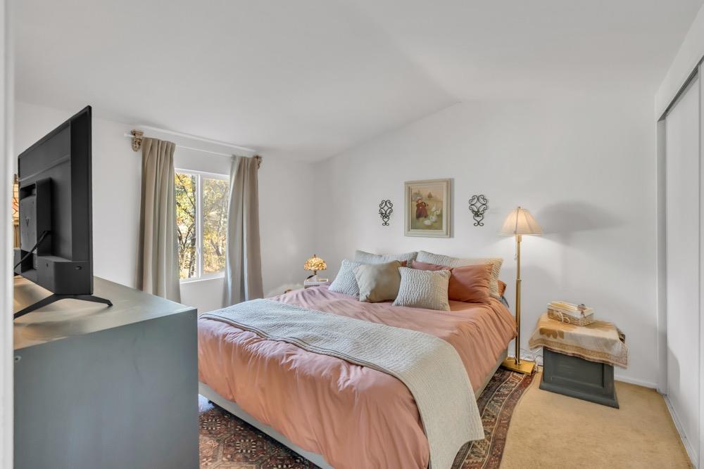 4940 Grandview Court