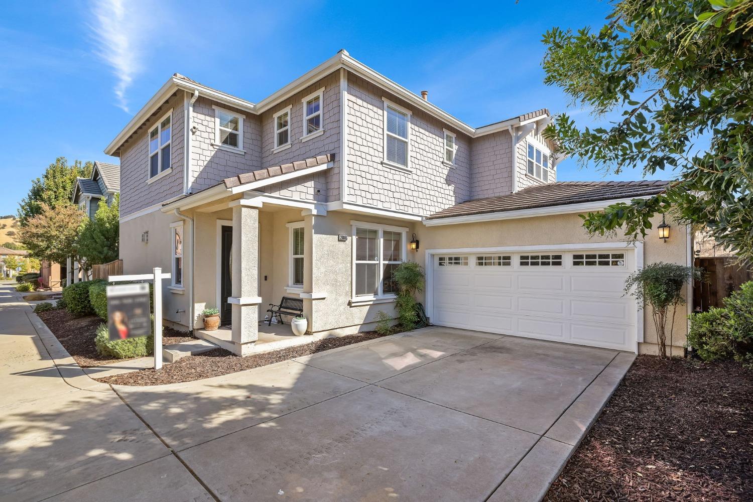 20865 Grapevine Drive