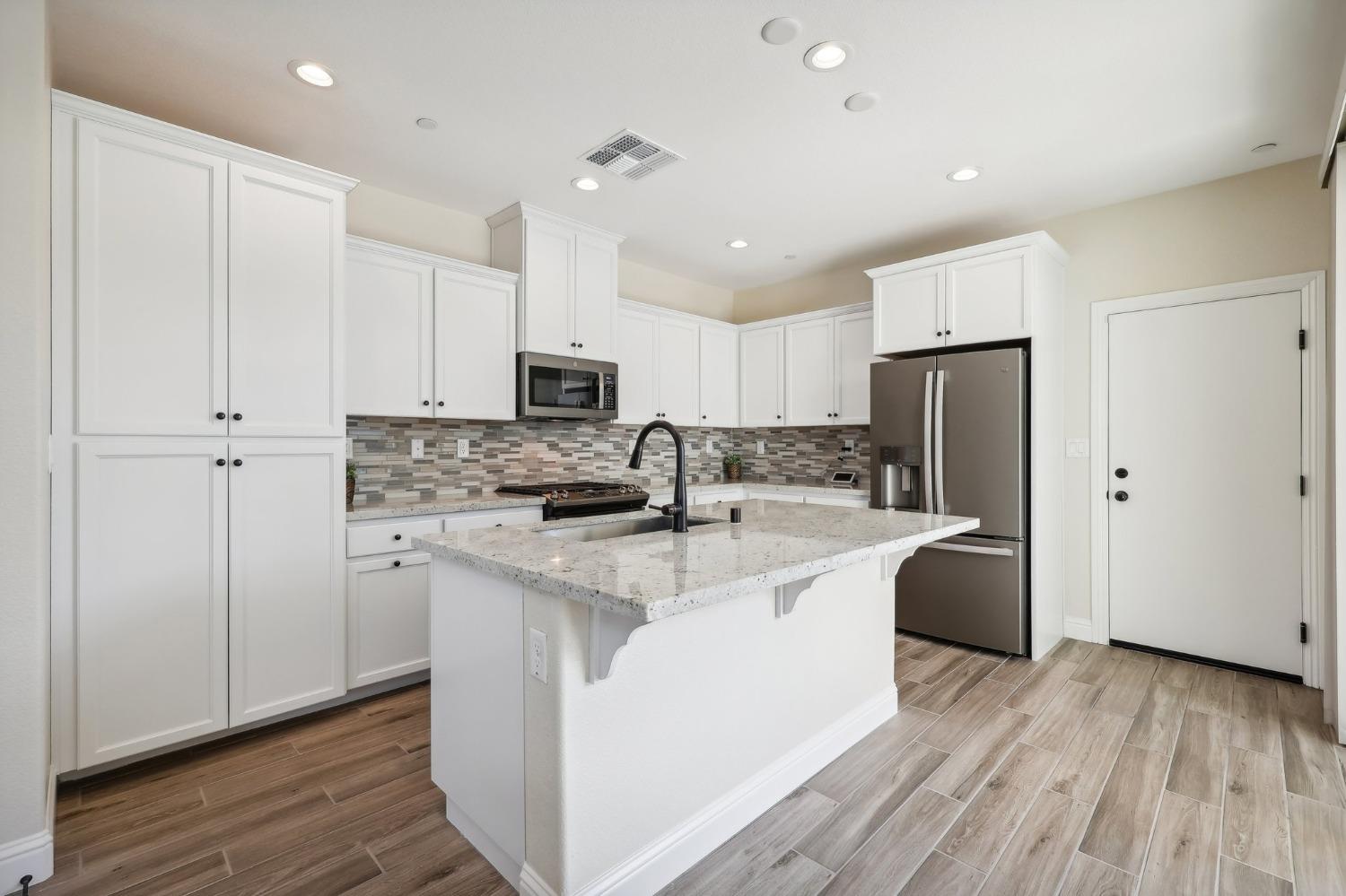 4108 Mackerricher Way