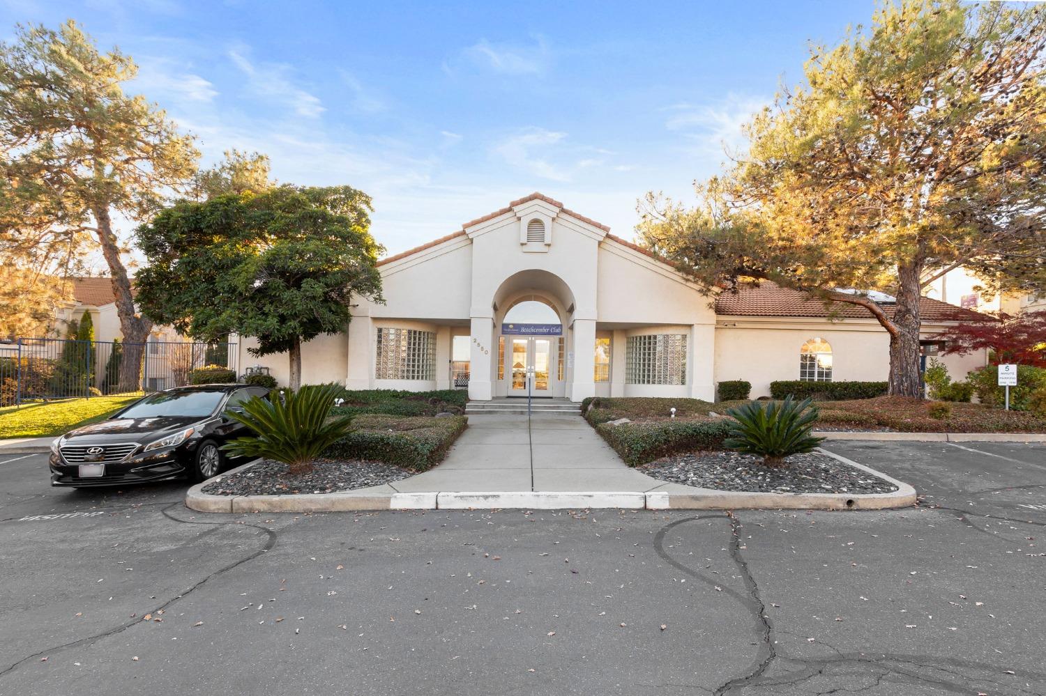 403 Beachcomber Drive 1020