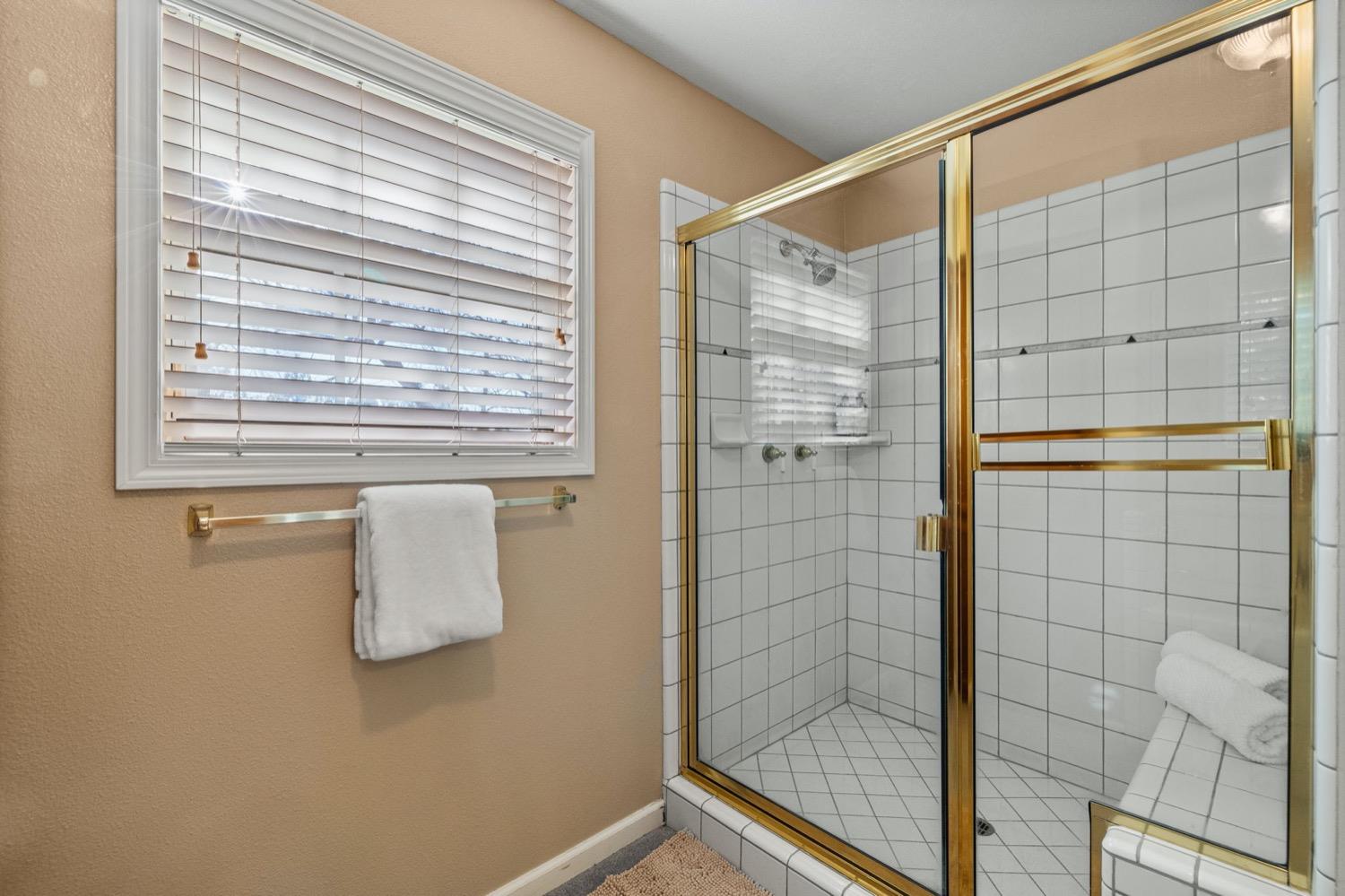 3287 Vista Del Mundo