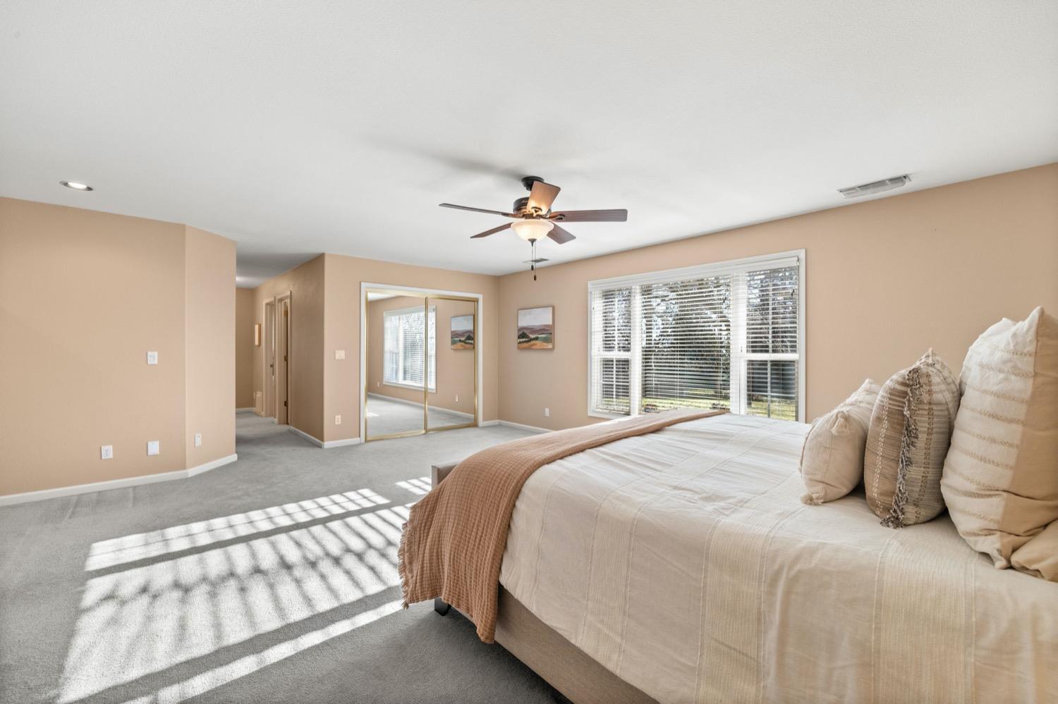 3287 Vista Del Mundo