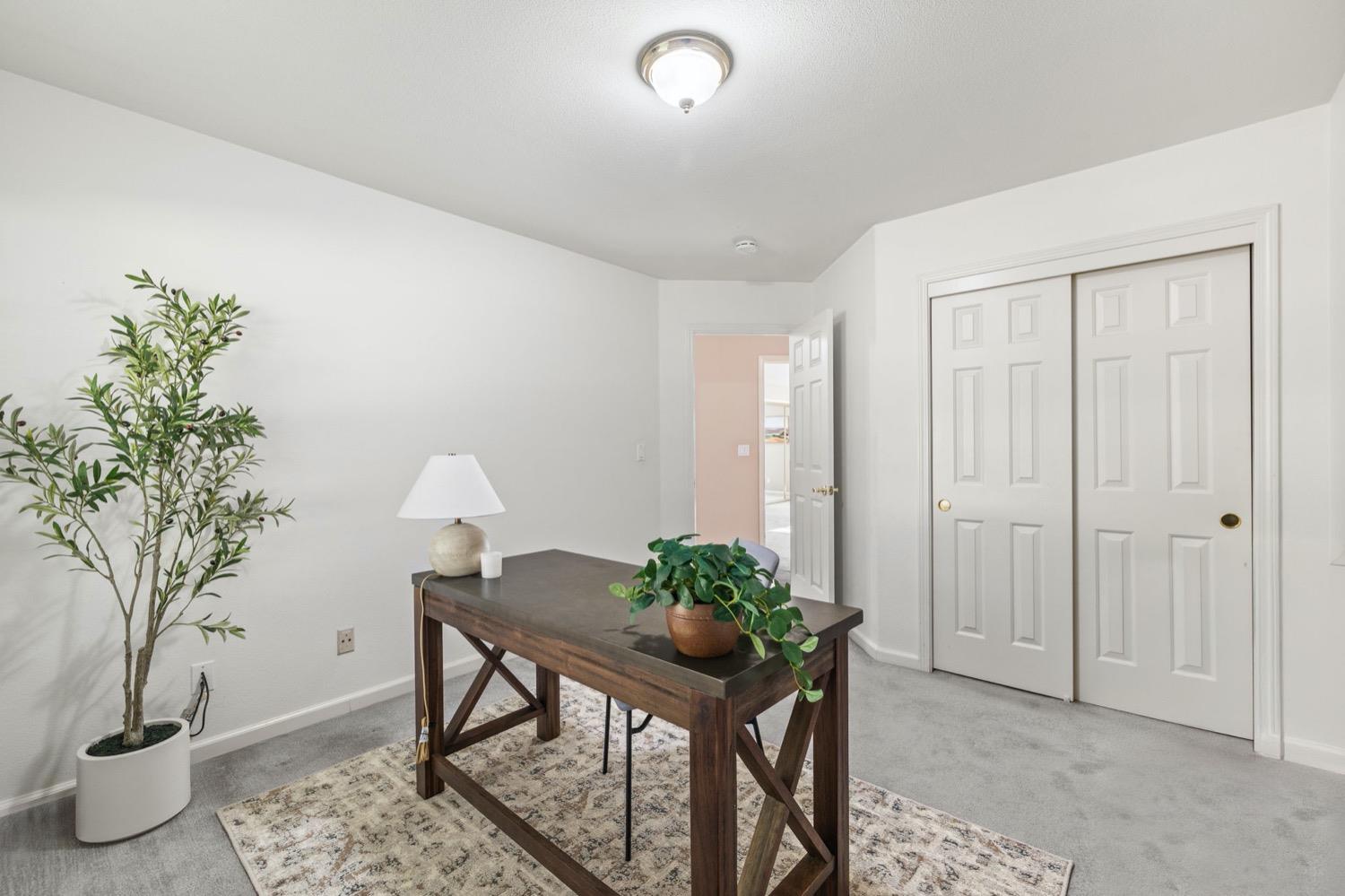 3287 Vista Del Mundo