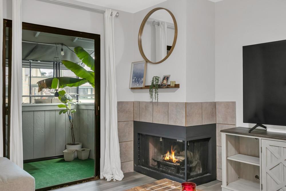 650 Del Verde Circle 8