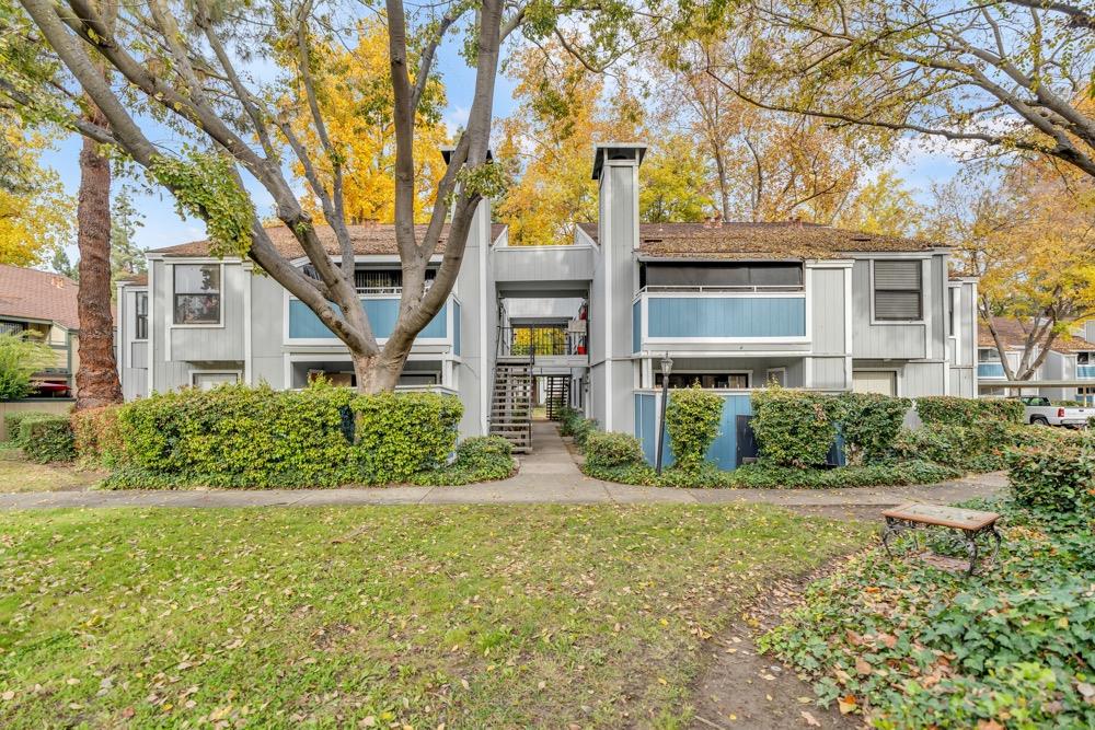 650 Del Verde Circle 8