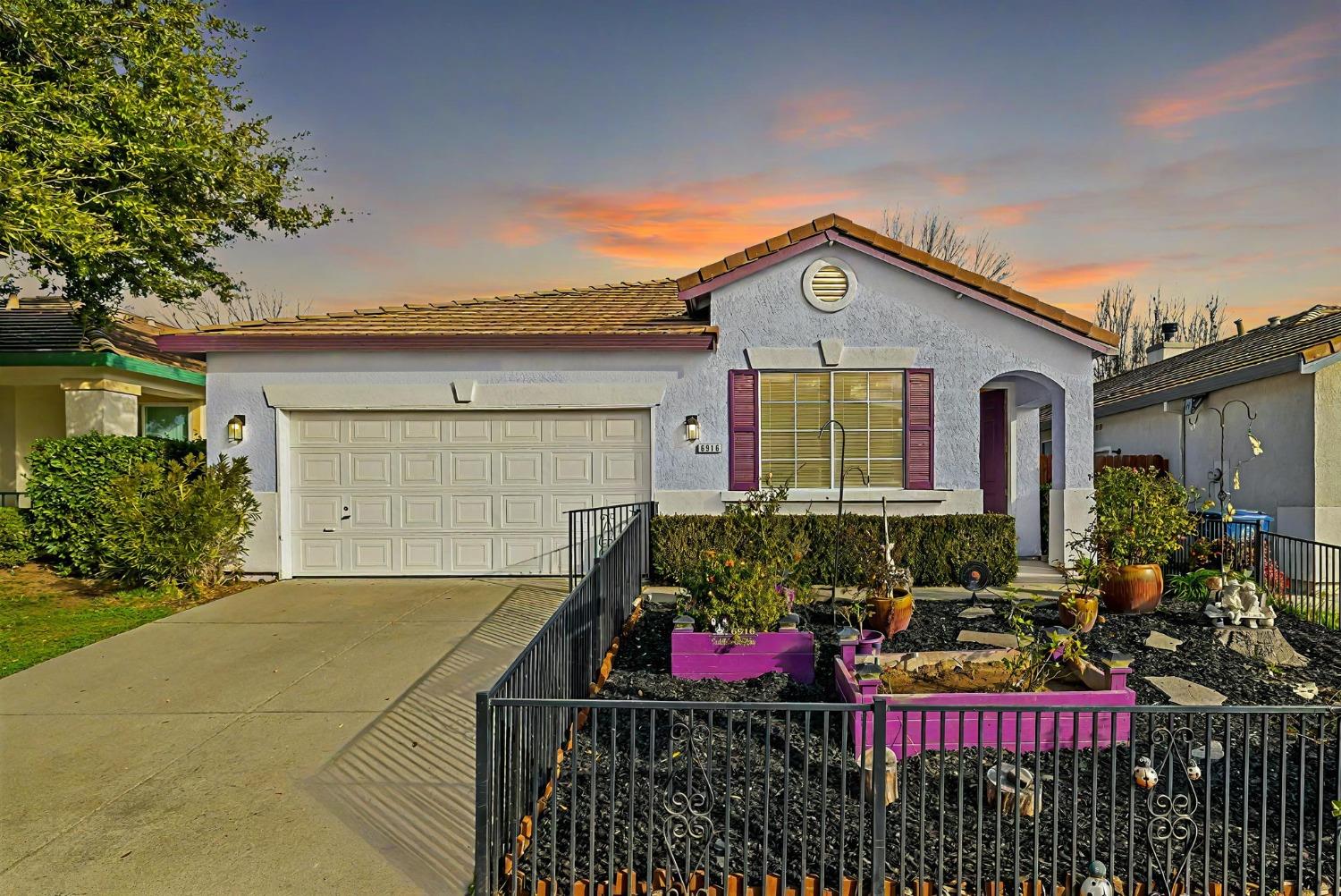 6916 Saddle Horse Way