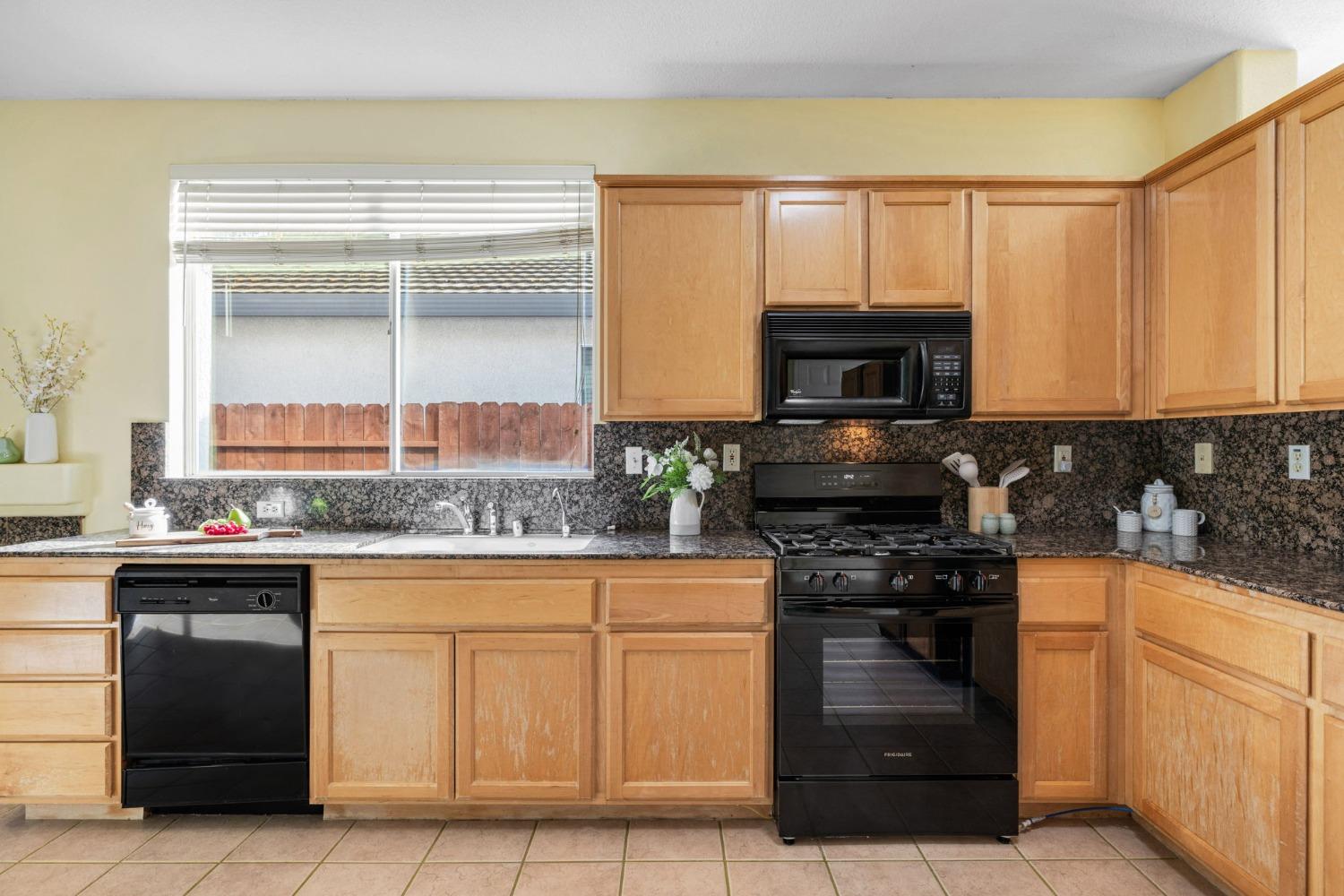 6916 Saddle Horse Way