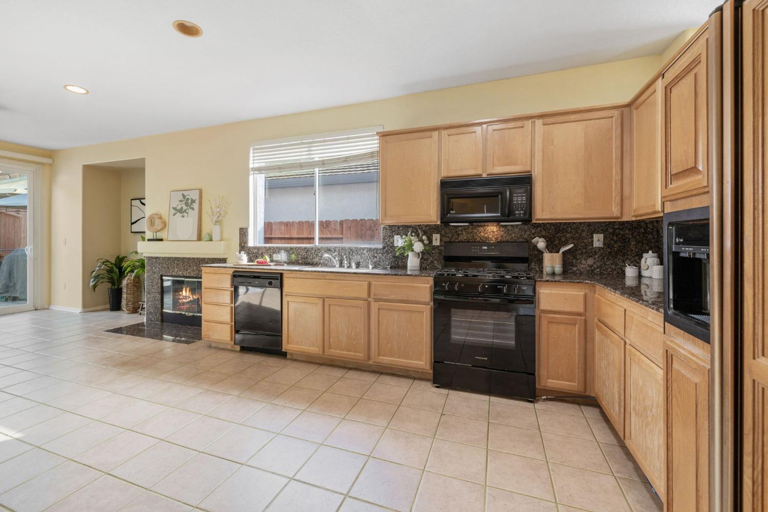 6916 Saddle Horse Way