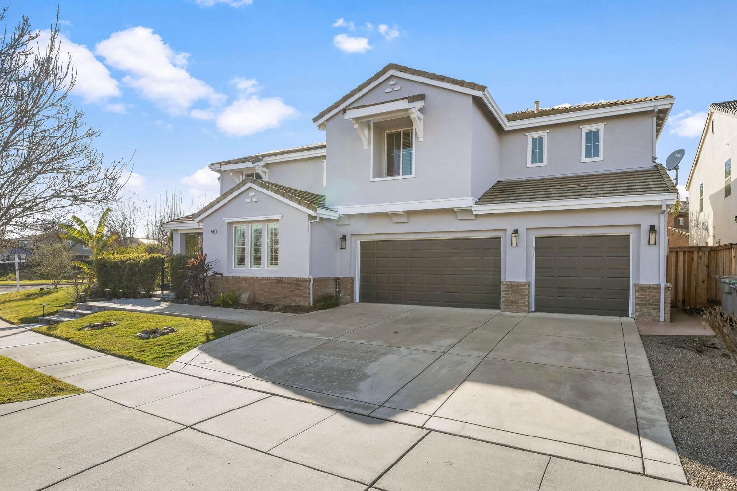 3680 Bass Street