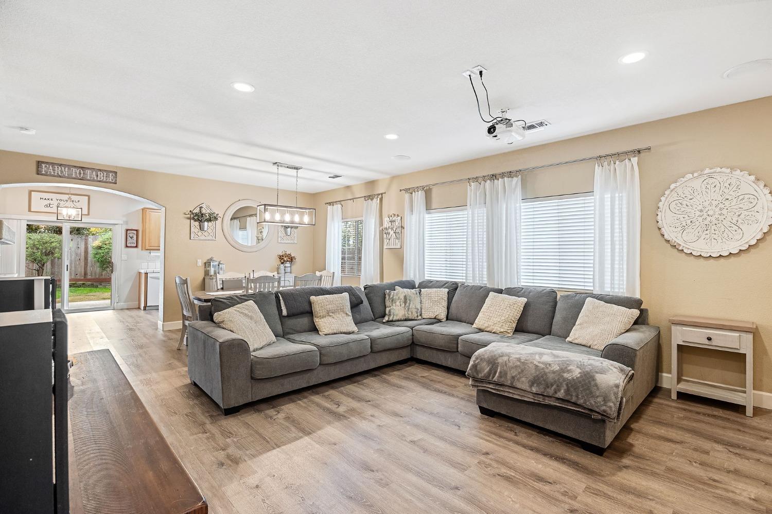 381 Rick Heinrich Circle