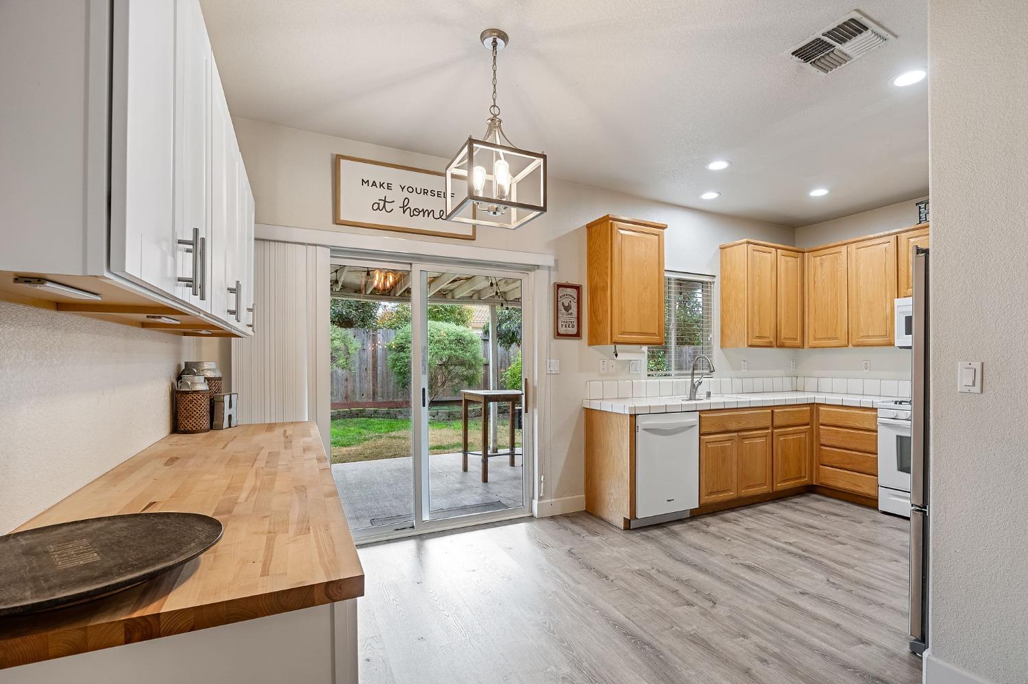 381 Rick Heinrich Circle