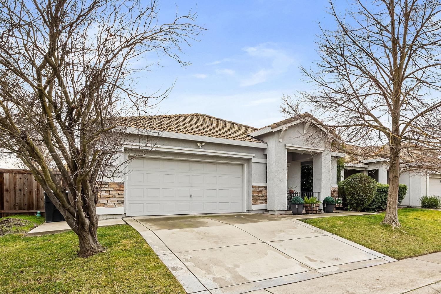 381 Rick Heinrich Circle