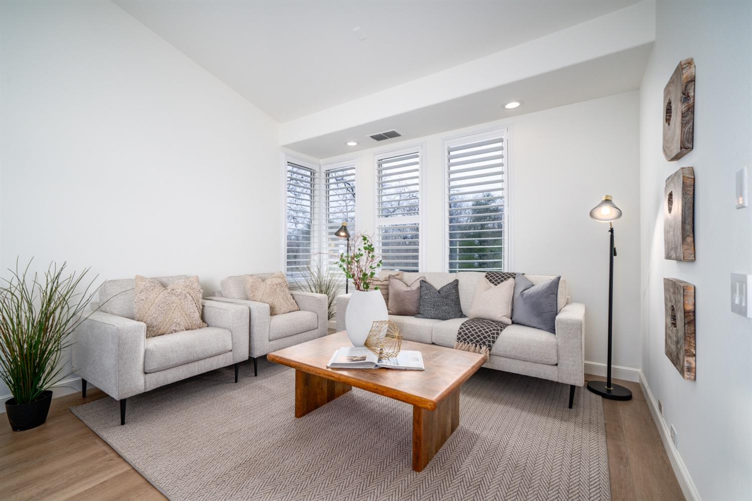 1464 Willow Bend Road